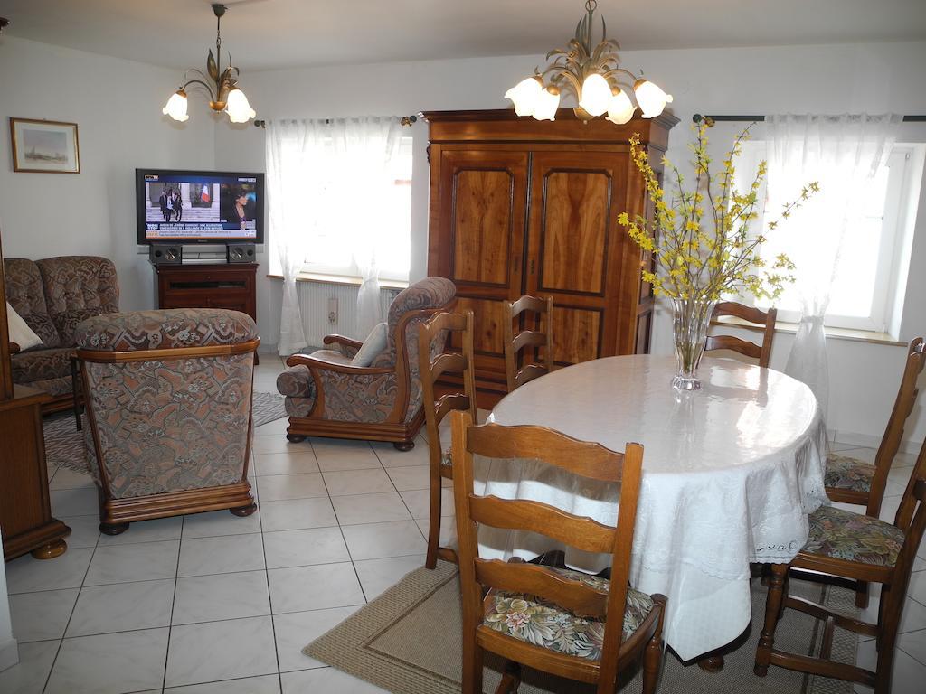 Au Pied Du Chateau Lichtenberg Kamer foto